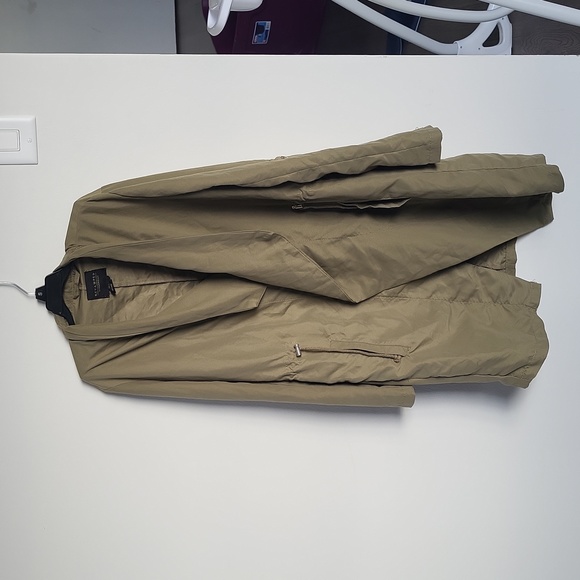 Blazer - Picture 1 of 2